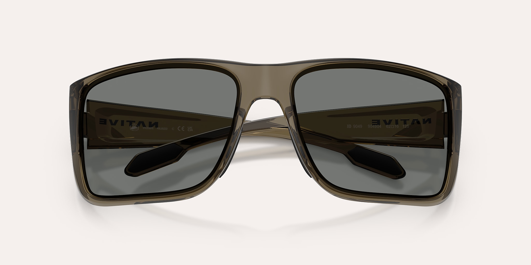 Lunettes de soleil Native Badlands XL XL (62-16) avec Gris Polarisant verre et Quartz fumé monture Image 5 de 5