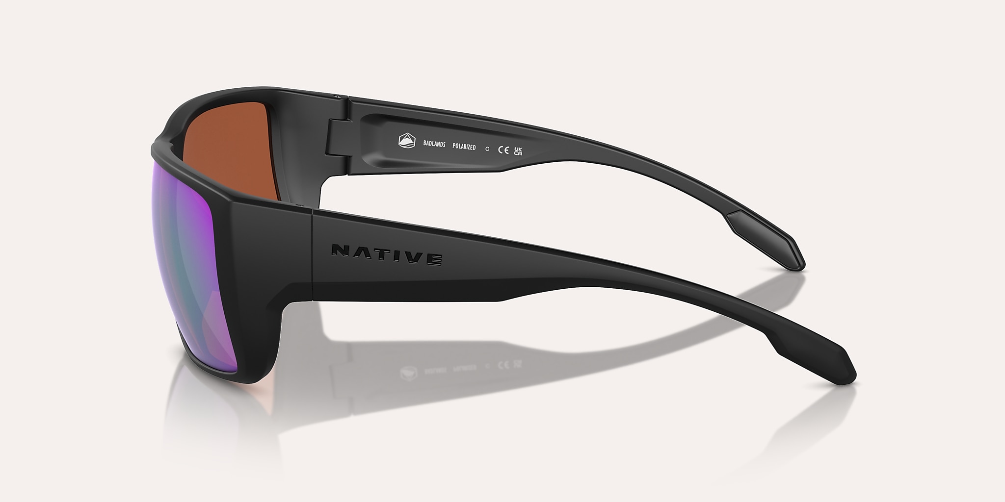 Sunglasses Native Badlands M (58-16) with Green Reflex Polarized lens and Matte Black frame Image 3 of 6 Sunglasses Native Badlands M (58-16) with Green Reflex Polarized lens and Matte Black frame Image 3 of 6