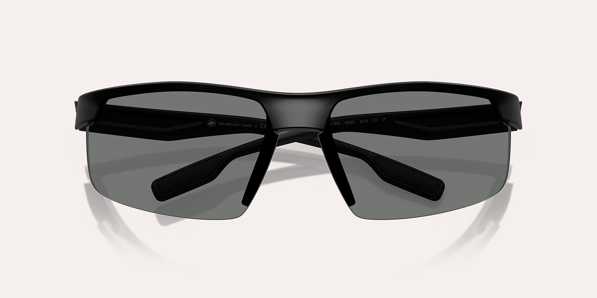 Lunettes de soleil Native Ridge-Runner Crest XL (69-09) avec Gris Polarisant verre et Noir mat monture Image 5 de 6